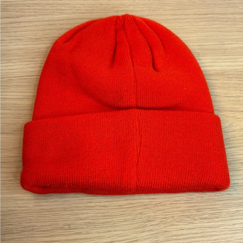 Red‎ Streetwear Bear Graphic Cuffed Beanie Knit Winter Hat OSFM RN101372